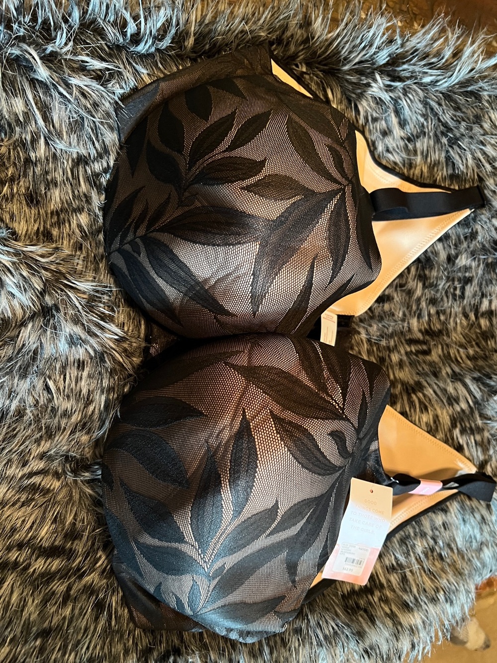 NWT CACiQUE Sheer Lace Leaf-Print Black  Invisible BackSmoother Bra 46DDD
